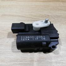 113800 2051 Unit  Air flap motor/actuator Toyota Avensis Verso