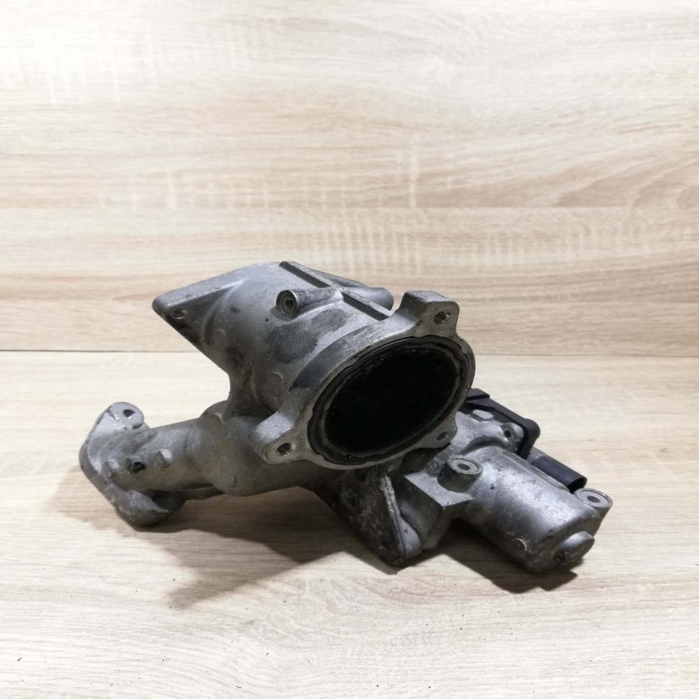 03g131501n   EGR valve Volkswagen Touran I