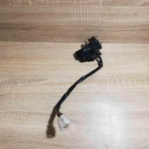 152800 7051   Front door lock Mazda 626