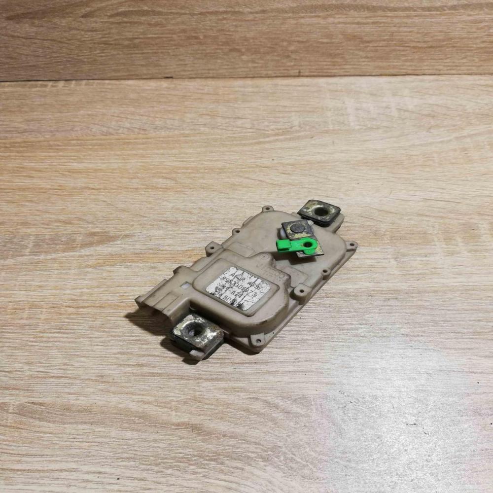 893305973   Tailgate boot lock/latch motor Nissan Frontier