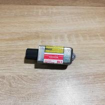 89860 47040 187900 0891  Airbag deployment crash/impact sensor Toyota Prius (XW2