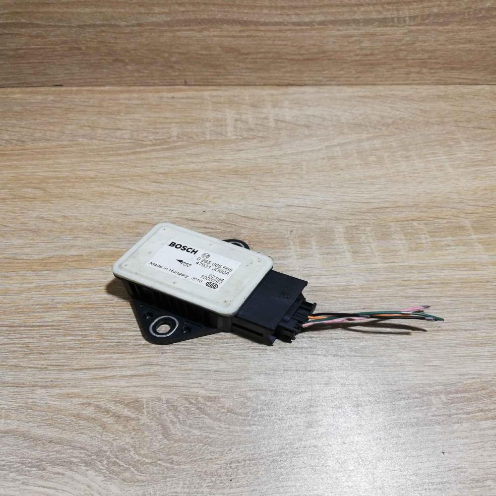 0265005665   ESP acceleration yaw rate sensor Nissan Qashqai