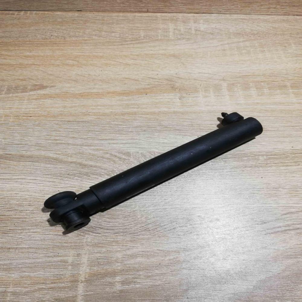 7149631   Tailgate/trunk strut/damper BMW X5 E70