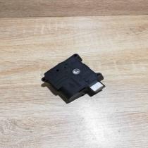 113800 2051 Unit  Air flap motor/actuator Toyota Avensis T250