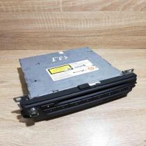 BMW E87 CD player 60825 1 2003  Radio/CD/DVD/GPS head unit BMW 1 E81 E87