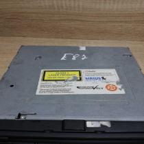 BMW E87 CD player 60825 1 2003  Radio/CD/DVD/GPS head unit BMW 1 E81 E87