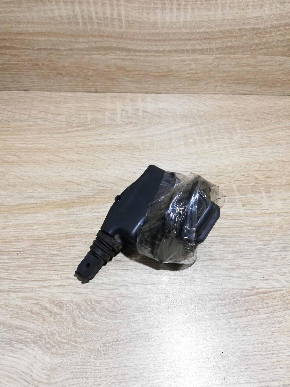 V740 lock motor   Central locking motor Volvo 740