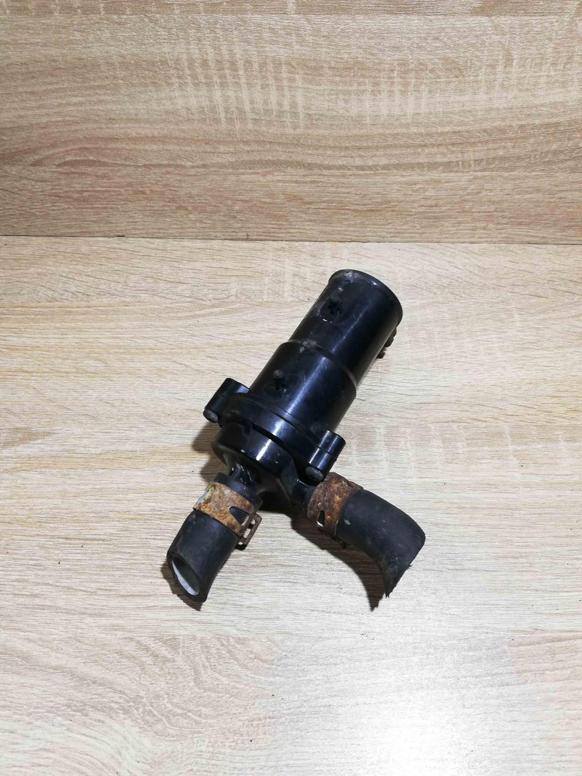 064100 0951 Unit  Electric auxiliary coolant/water pump Toyota Prius (XW20)