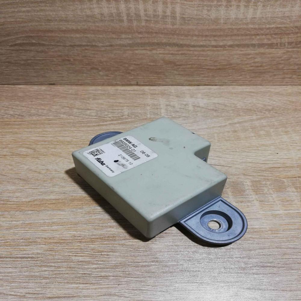 6935024 01 Basic  Aerial antenna amplifier BMW 5 E60 E61