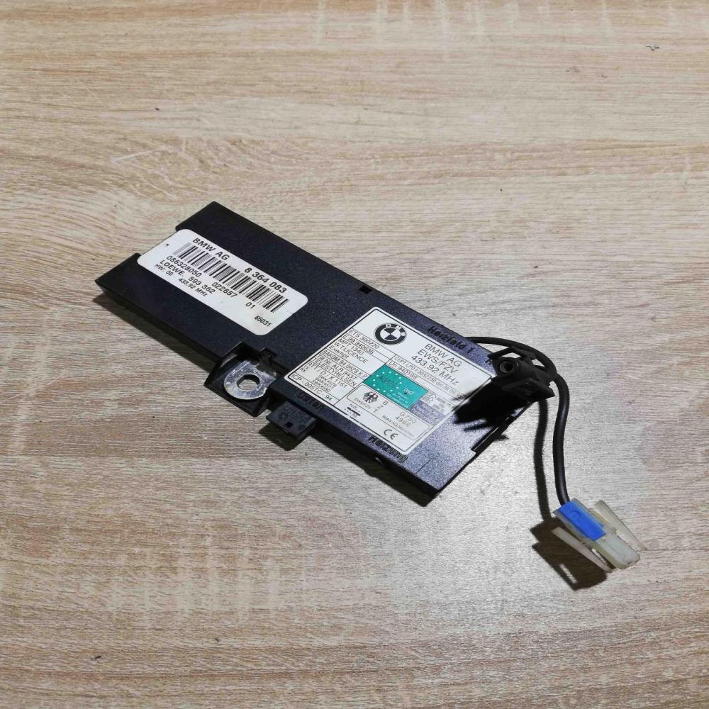 8364083   Aerial antenna amplifier BMW 5 E39