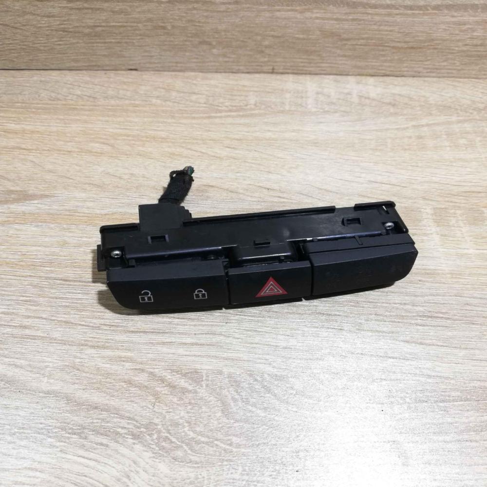 13271927   Hazard light switch Opel Insignia A