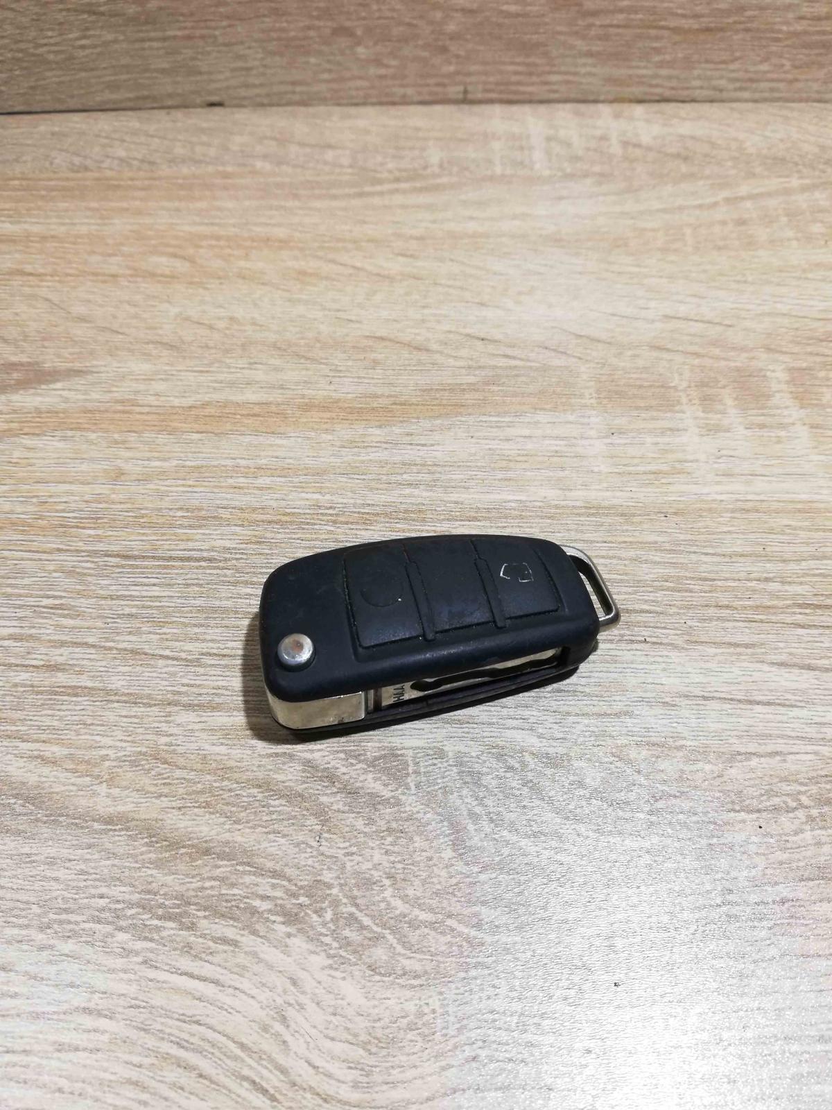 Audi   Ignition key/card Audi Q5 SQ5