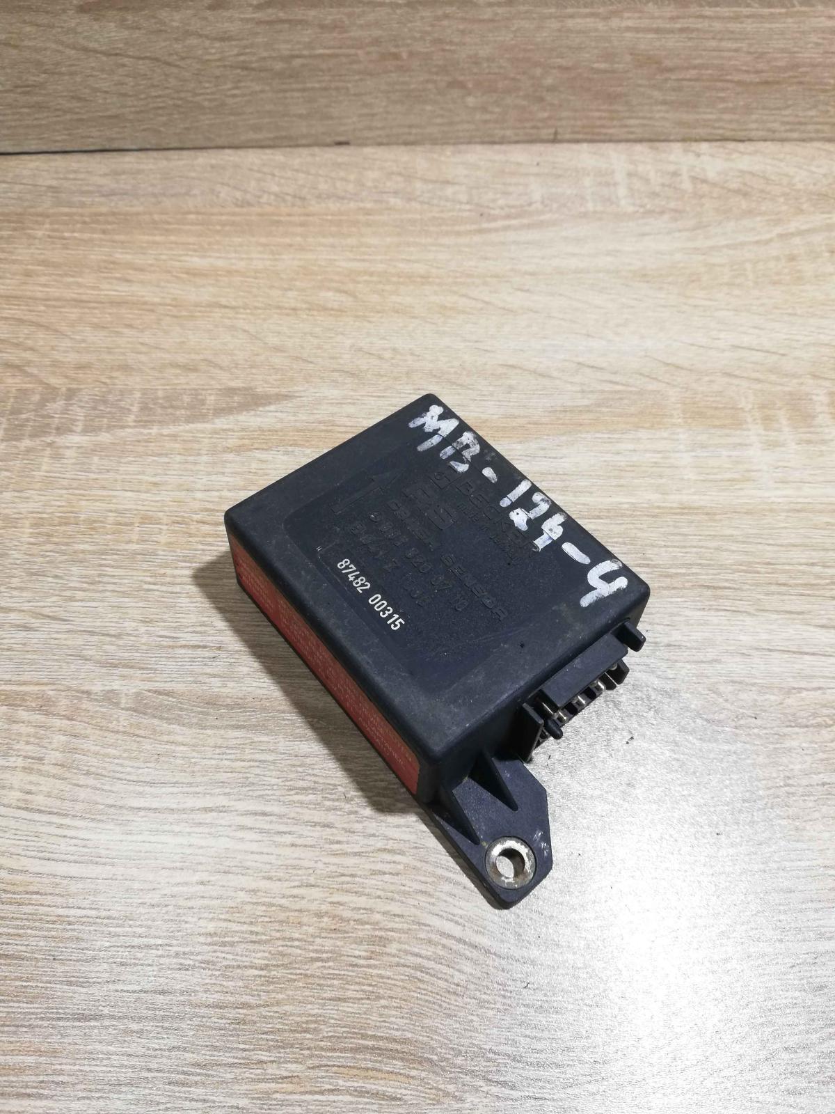0038200710   Airbag control unit/module Mercedes-Benz E W124