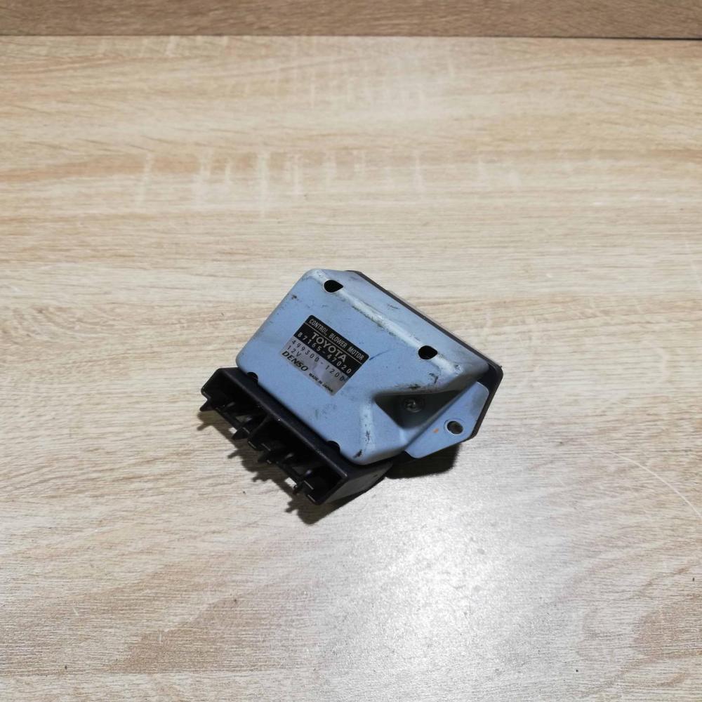 87165 47020 499300 1200  Heater blower motor/fan resistor Toyota Prius (XW20)