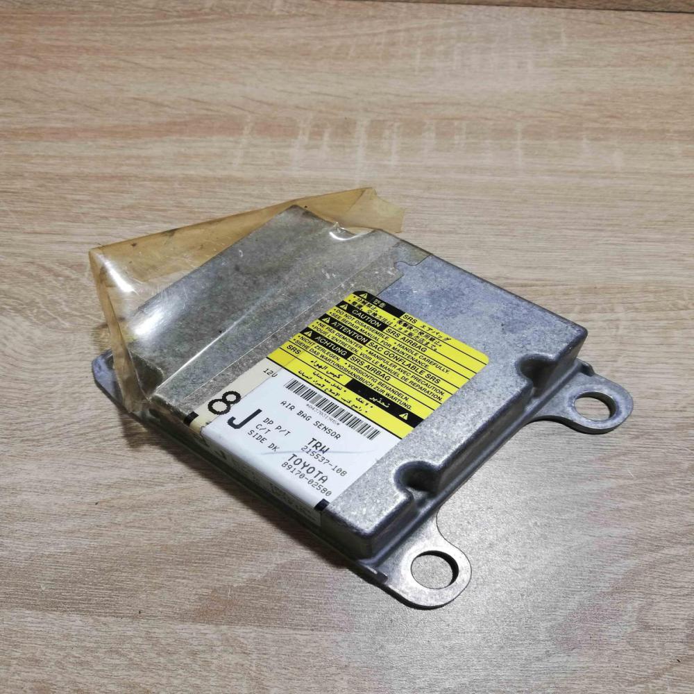 89170 02580 215537 108  Airbag control unit/module Toyota Auris 150