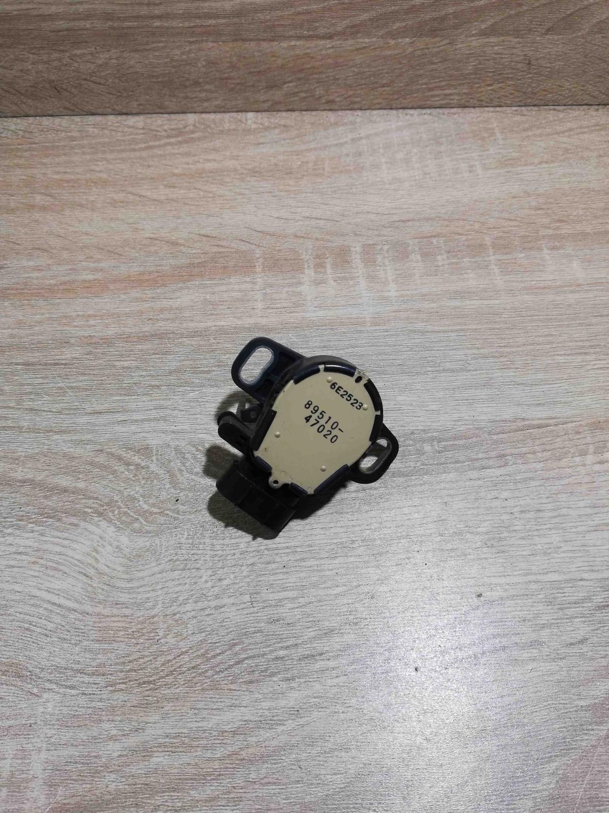 89510 47020 6E2523  Accelerator pedal position sensor Toyota Prius (XW20)