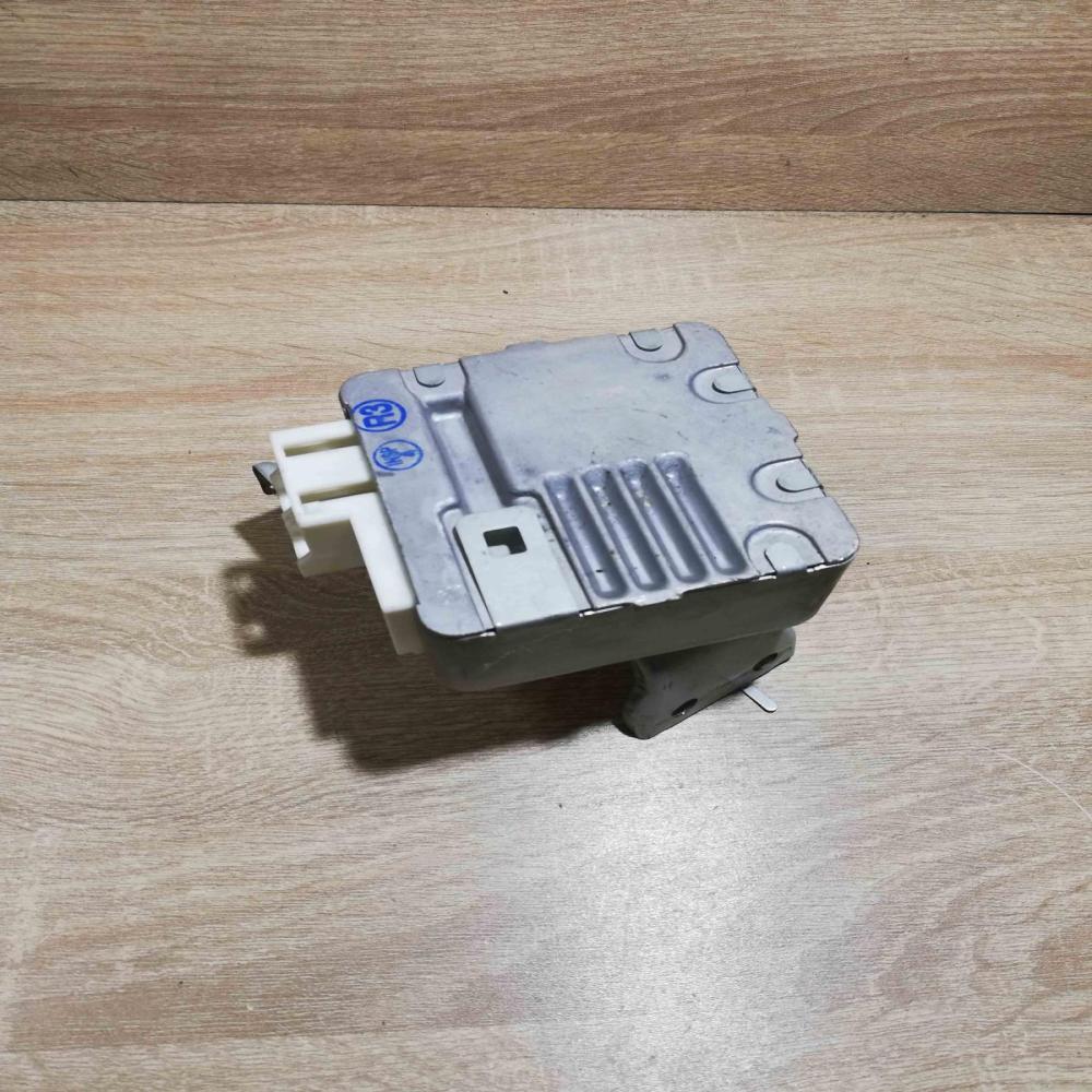89650 47091 112900 0900  Power steering control unit/module Toyota Prius (XW20)