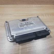 038906019EN 0281010705  Engine control unit/module ECU Volkswagen PASSAT B5.5