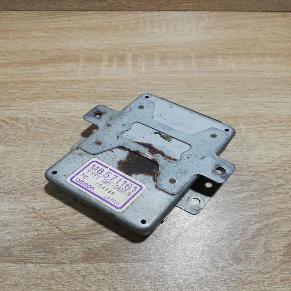 MB571161 G8C 06M 3  Engine control unit/module ECU Mitsubishi Galant