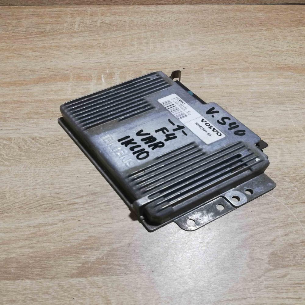 S113727102 B 30862591 0A  Engine control unit/module ECU Volvo S40, V40