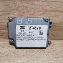 1J0909607   Airbag control unit/module Volkswagen PASSAT B5