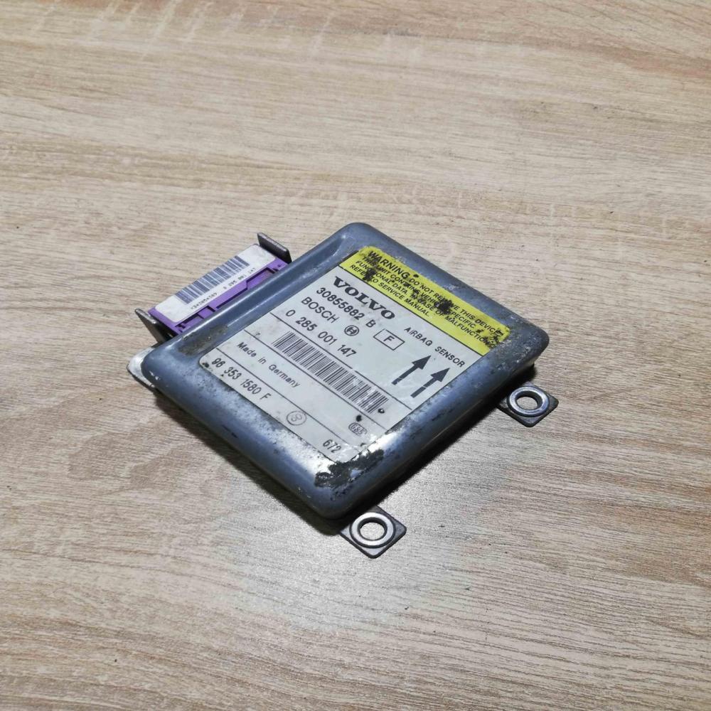 30855882 B 0285001147  Airbag control unit/module Volvo S40, V40