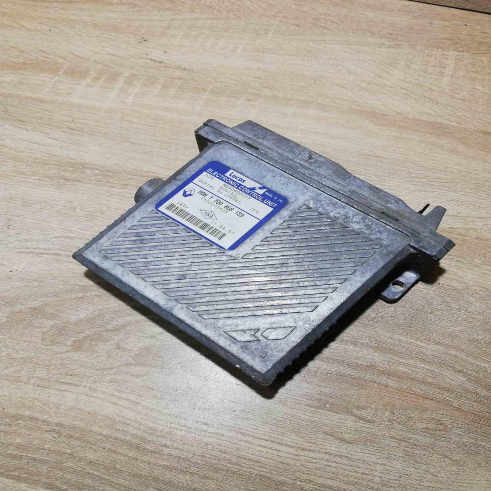 7700868189   Engine control unit/module ECU Renault Scenic I
