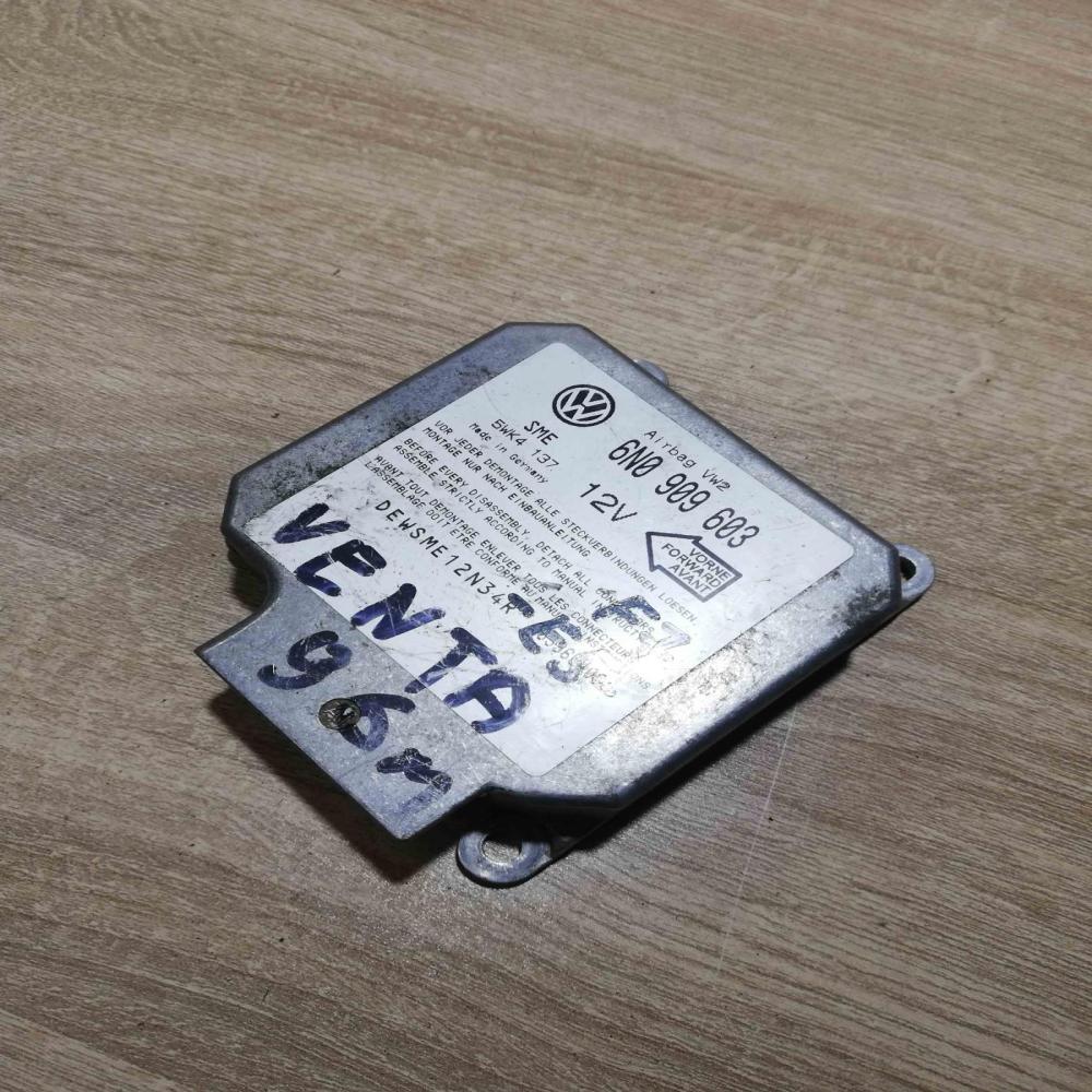 6N0909603 Module  Airbag control unit/module Volkswagen Golf III