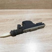 1384405   Central locking motor BMW 3 E30