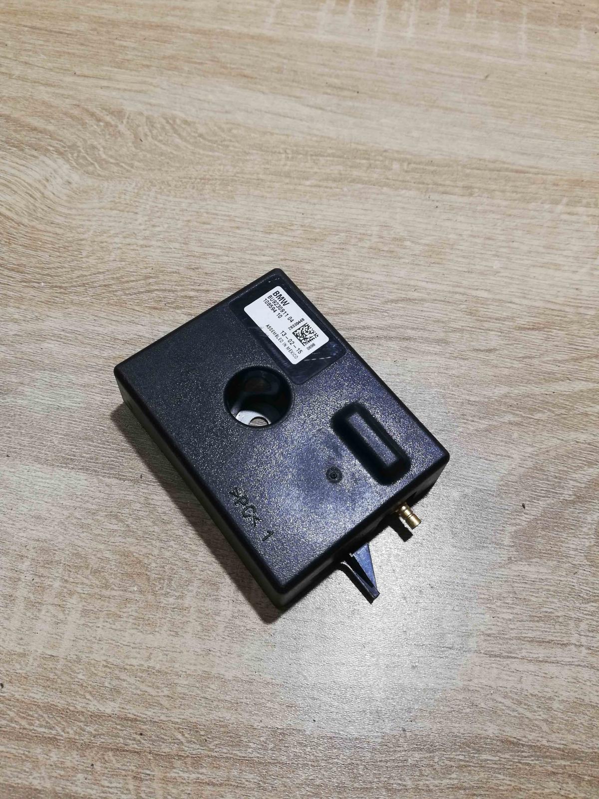 BU9230911   Aerial antenna amplifier BMW X5 E70