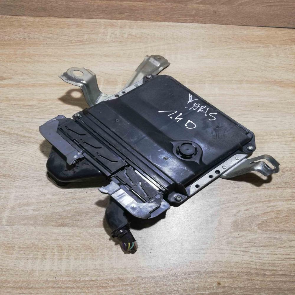 89661 0DD40 MB275400 2980  Engine control unit/module ECU Toyota Yaris
