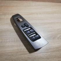 84820 47012   Electric window control switch Toyota Prius (XW20)