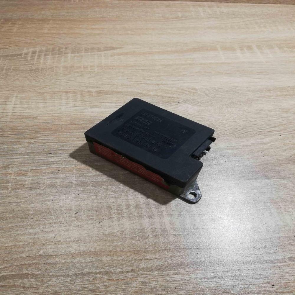0285001050 0038200610  Airbag control unit/module Mercedes-Benz 190 W201
