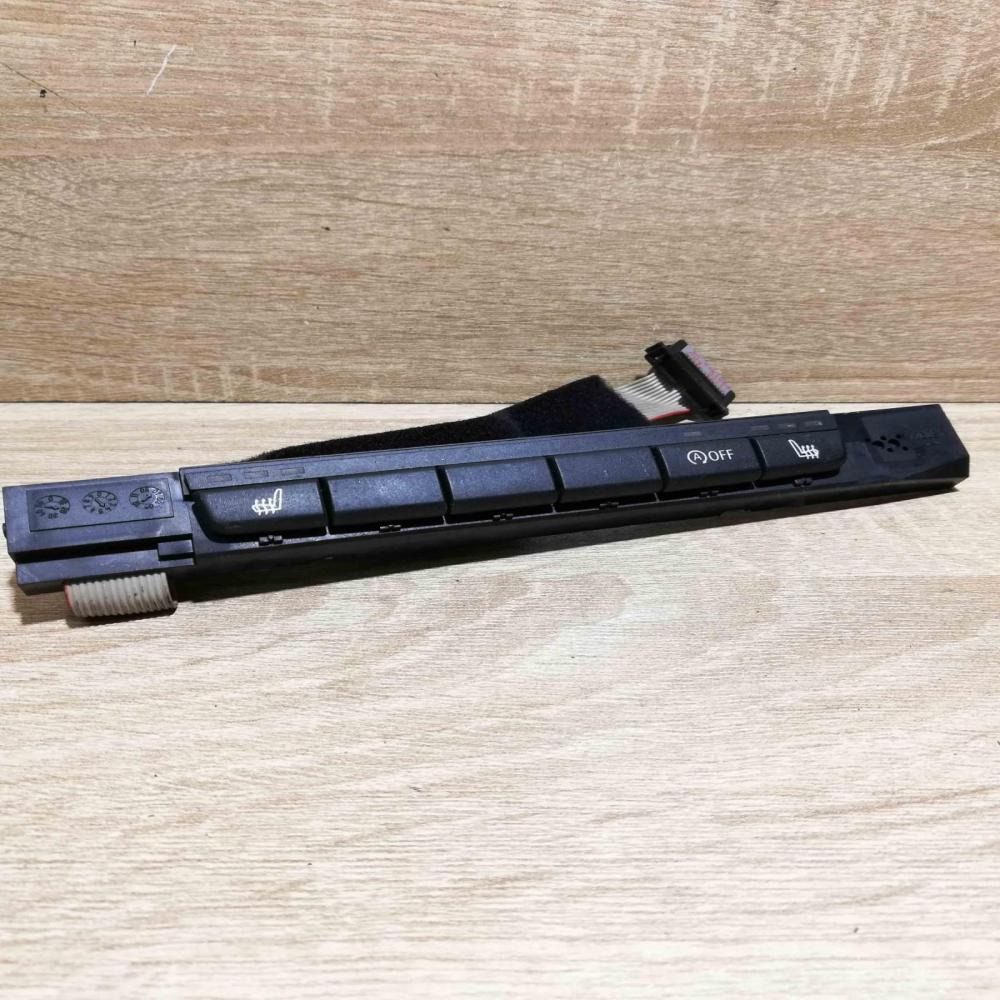 6970920 03744651  A set of switches BMW 1 E81 E87