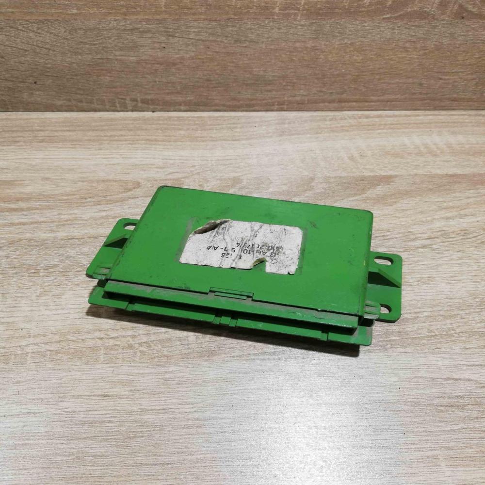 03AB10 90 AA 410209434 green Other control units/modules Ford Sierra