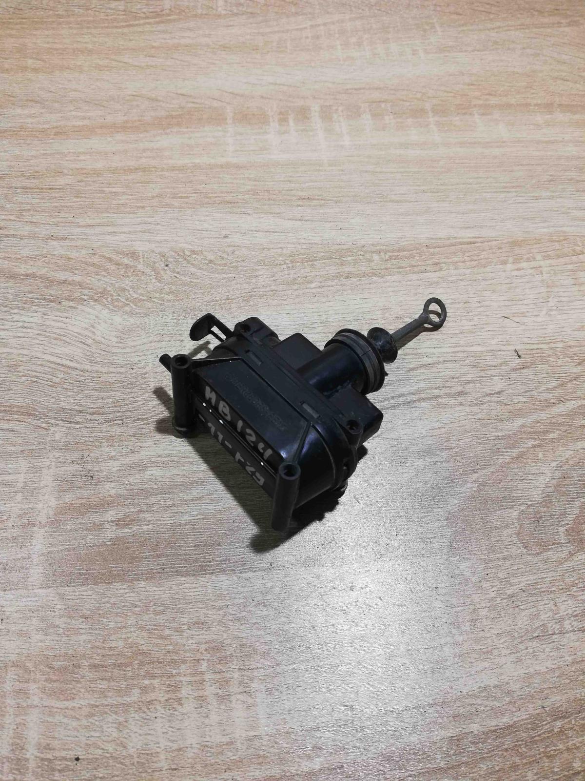 MB 124 w124   Headlight level adjustment motor Mercedes-Benz E W124