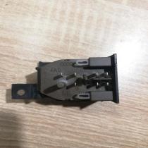 4A0959565   Electric window control switch Audi 100 200 5000 C3