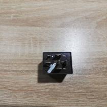 321955531A   Other relay Volkswagen PASSAT B4