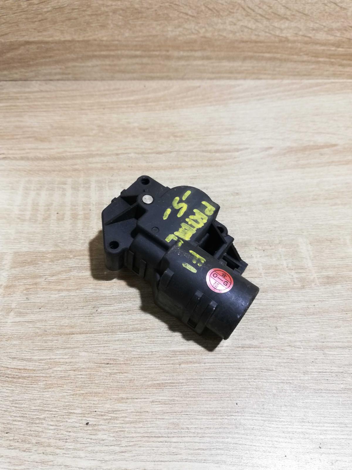 Primera Air flap   Air flap motor/actuator Nissan Primera