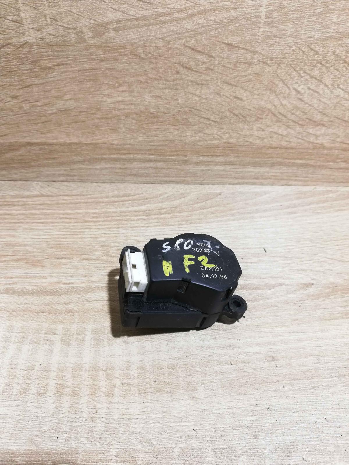 38249 EAM102   Air flap motor/actuator Volvo S80