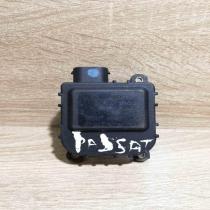 0130801215   Air flap motor/actuator Volkswagen PASSAT B5