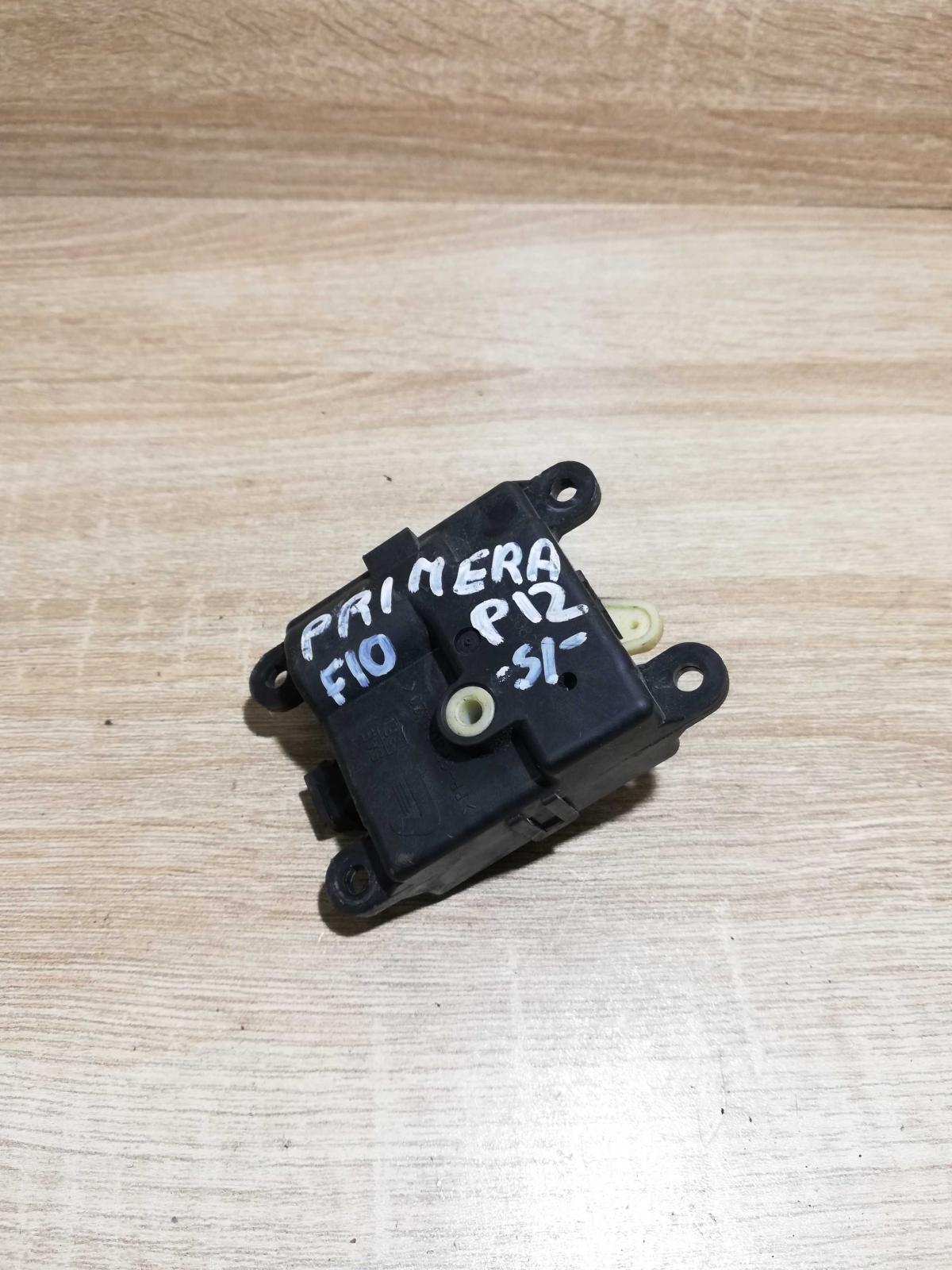 31040 30820   Air flap motor/actuator Nissan Primera