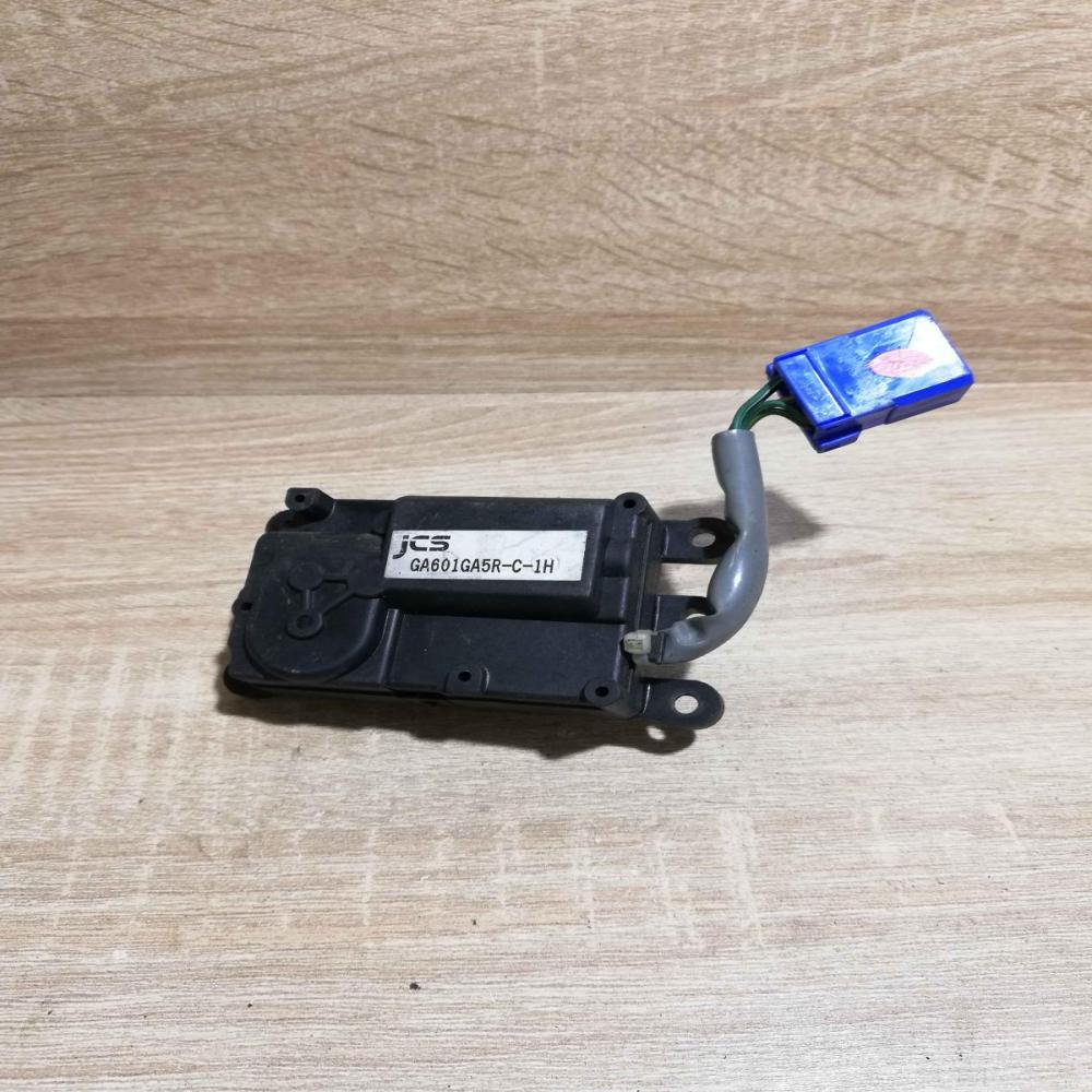 GA601GA5R C   Air flap motor/actuator Mazda 626