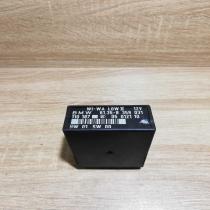 8359031   Window wiper relay BMW 5 E34
