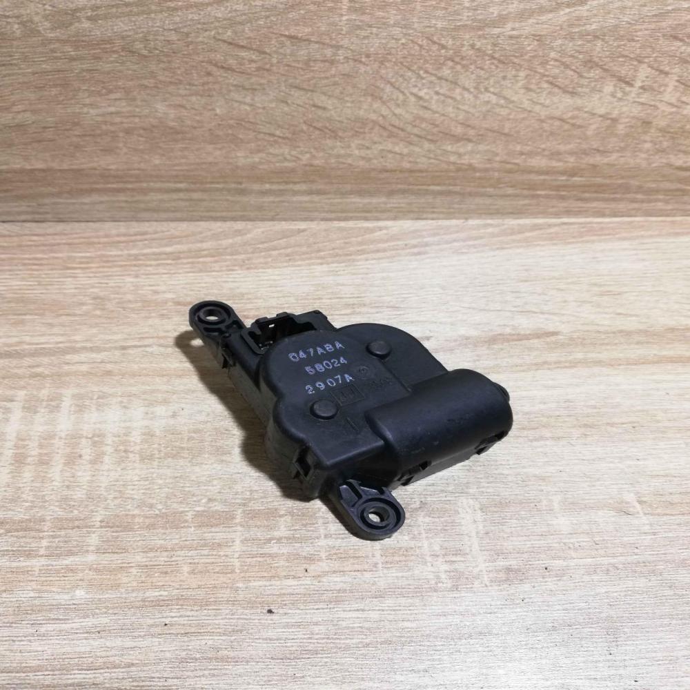 047ABA 58024   Air flap motor/actuator Chrysler Voyager