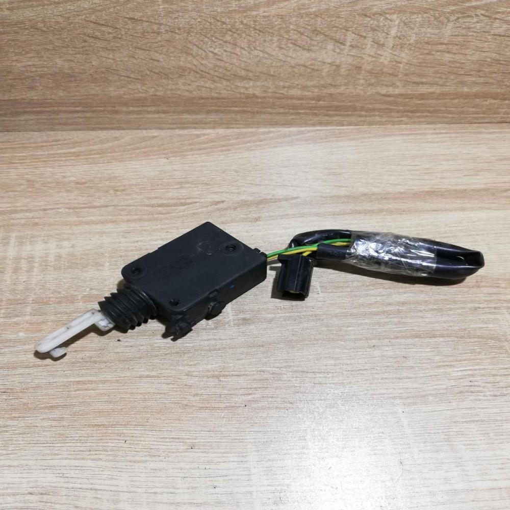 V440 5 F10   Central locking motor Volvo 440