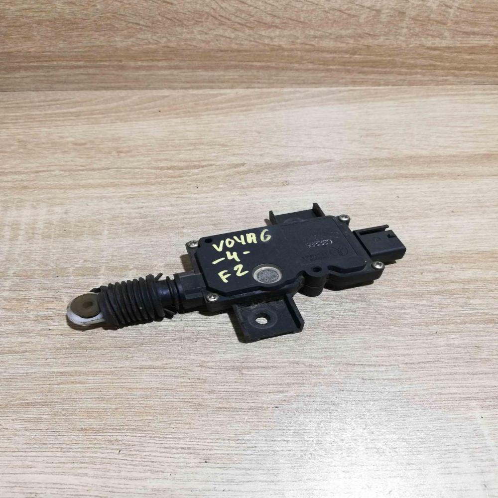 032296   Central locking motor Chrysler Voyager