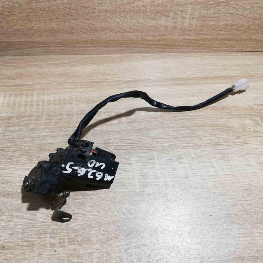 Mazda 626   Central locking motor Mazda 626