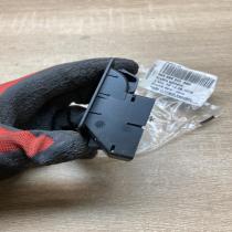 565868345   Electric window control switch Skoda Kodiaq