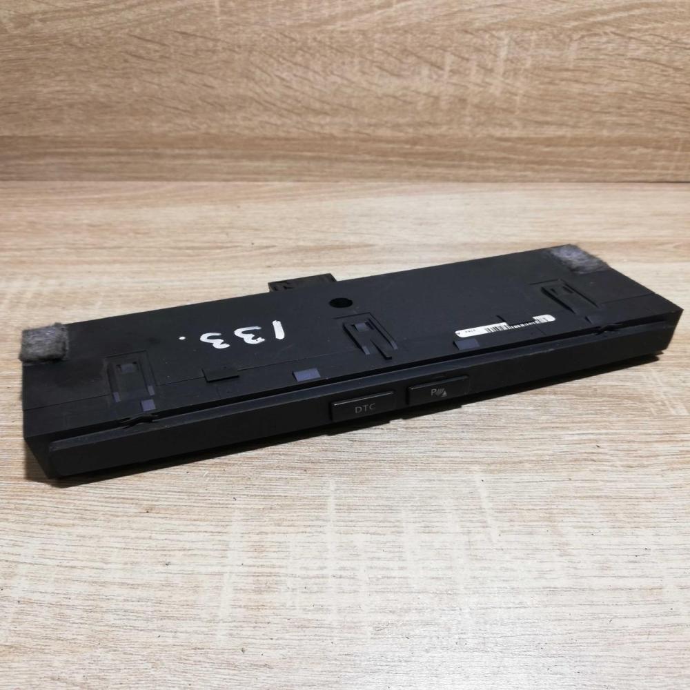 6952477   Parking (PDC) sensor switch BMW 5 E60 E61